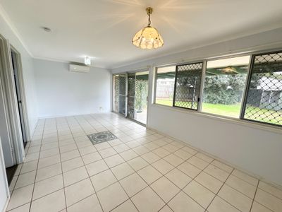 15 Windsor Circle, Kingaroy