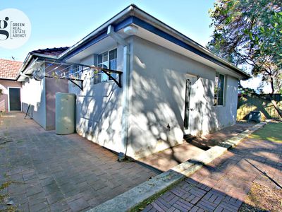 22B Lancaster Avenue, Melrose Park