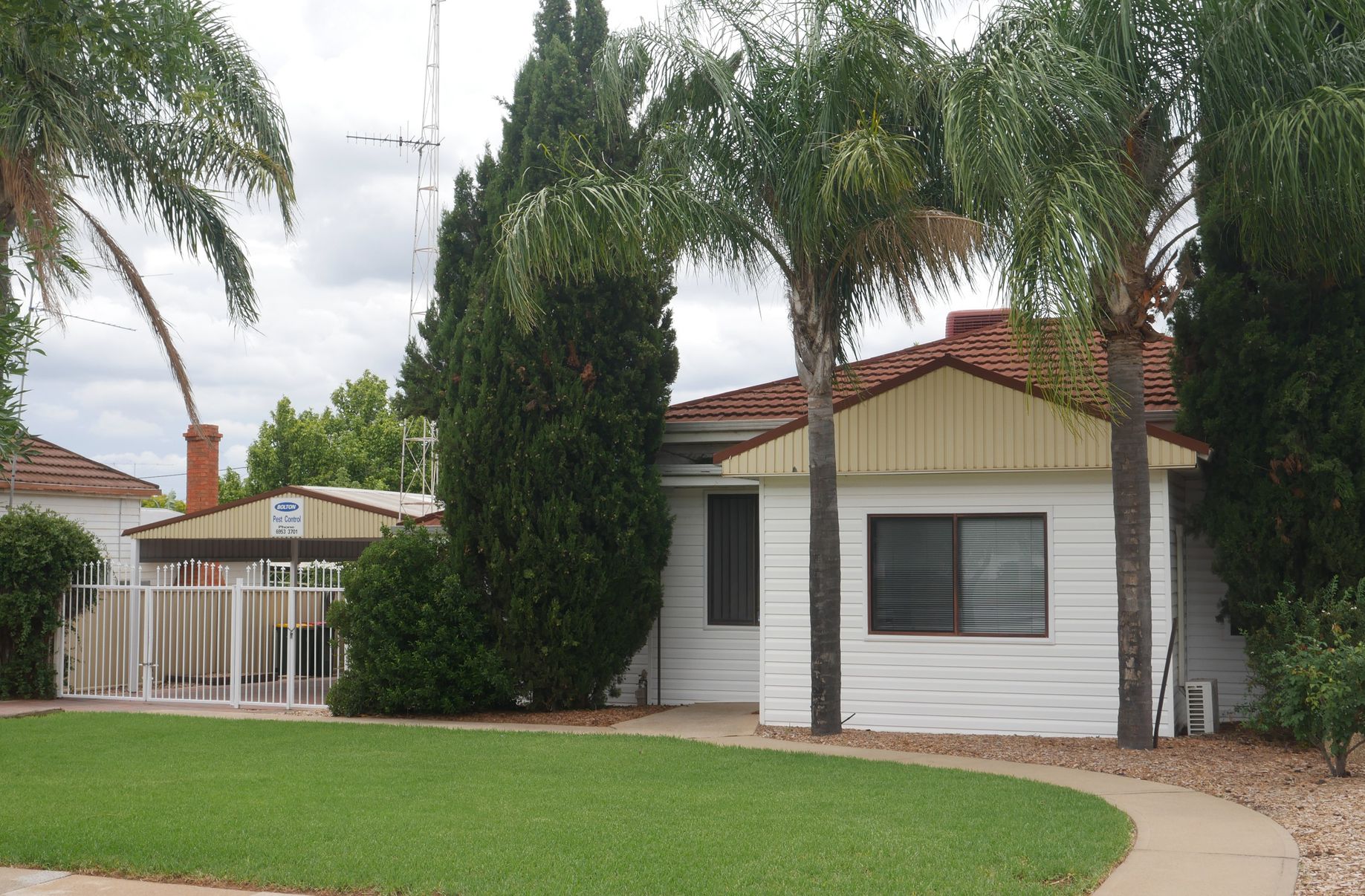 100 Wade Avenue, Leeton Glenn Preston Real Estate