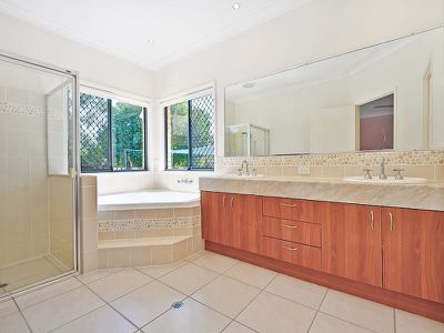 33 Edington Drive, Cooroibah