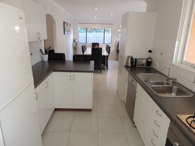 58 Banks, Hillarys