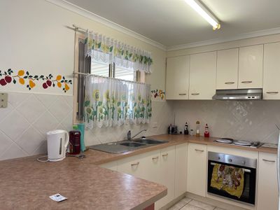5-7 Caswell Court, Torquay