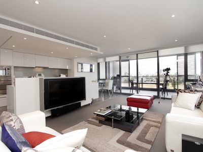 805 / 2 Oldfield Street, Burswood