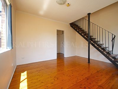 5 / 3 Wangee Road, Lakemba