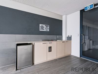 402 / 11 NORMAN STREET, Southport
