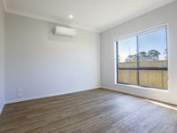25 Prahan Crescent, Parkinson
