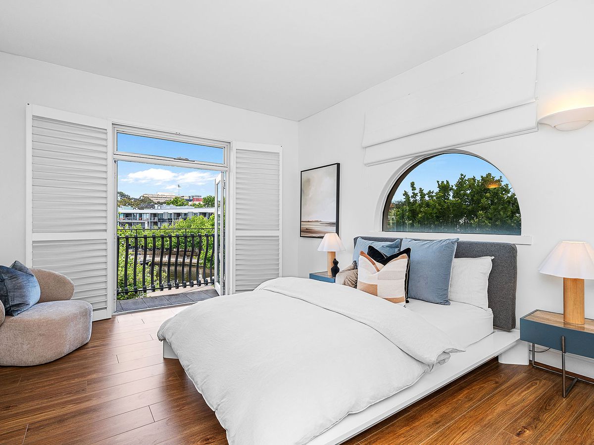 56 Henry Lawson Walk, East Perth