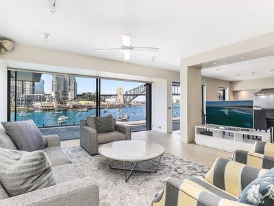 11 / 33 East Crescent Street, Mcmahons Point