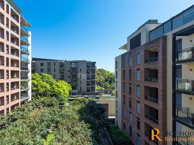 705c / 26 Point Street, Pyrmont