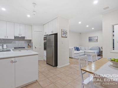 2 / 4 Townshend Avenue, Balcatta