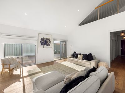 18 Cunninghame Street, Sale