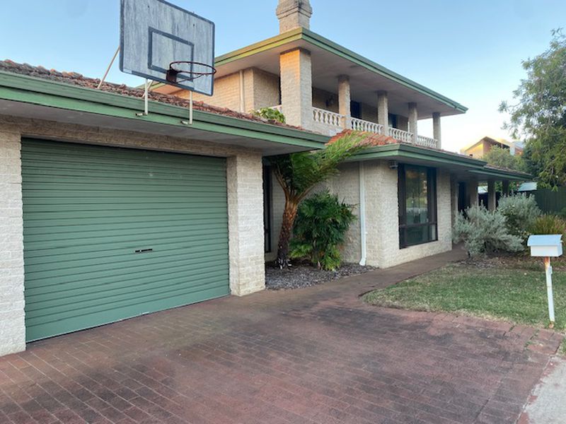 33 Willow Road, Woodlands