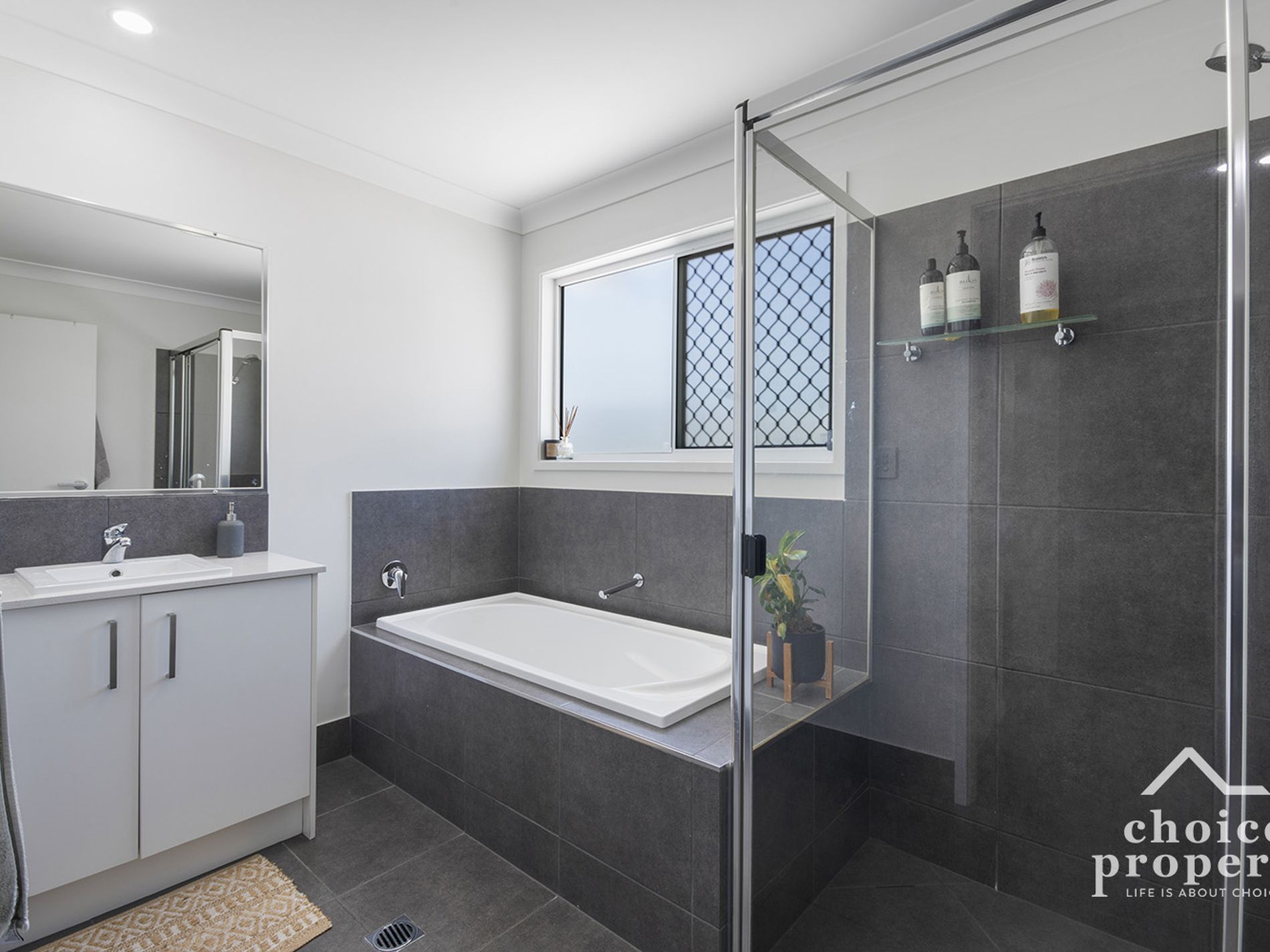 2 / 24 Finch Terrace, Peregian Springs