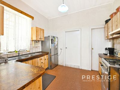 90 Wollongong Road, Arncliffe