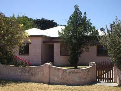 00 Smith Road, Yahl