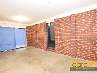 1 Helmsdale Court, Cranbourne West