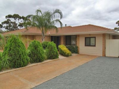 60 Hawkins Street, West Lamington