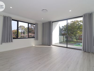 2 / 26 Grand Avenue, West Ryde