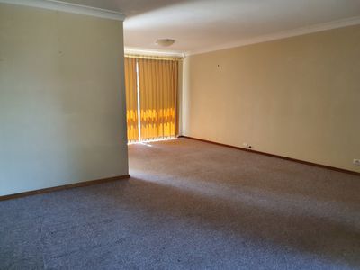 8 Mumford Crescent, Dubbo