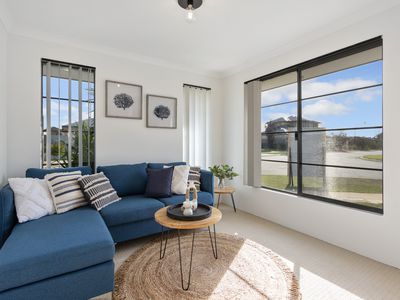 24 Wolfson Way, Piara Waters