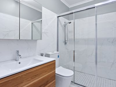 4 / 457 Severin Street, Manunda