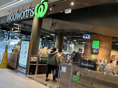 304 / 11 Bale Circuit, Southbank