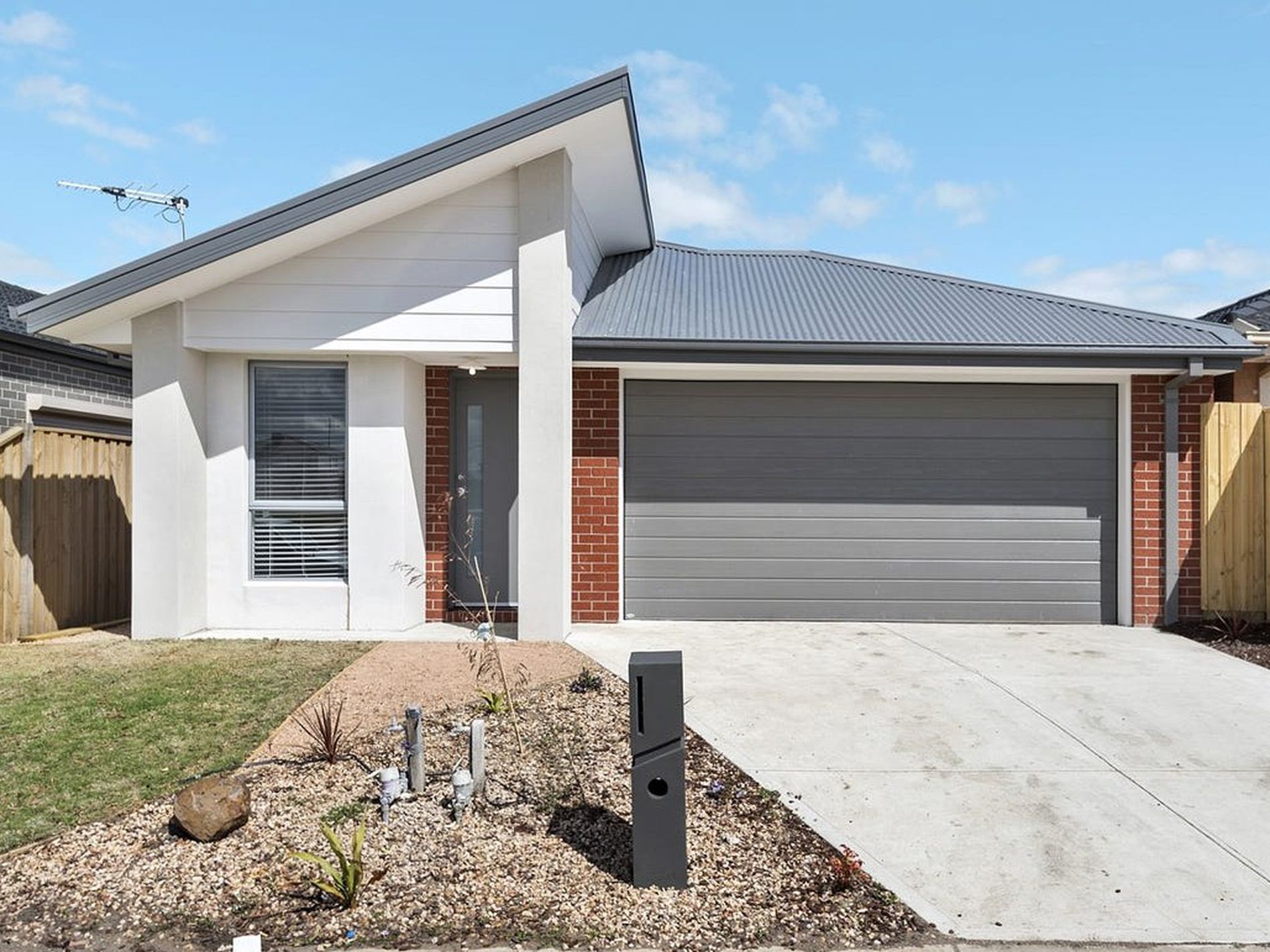 38 Straw Flower Circuit, Greenvale