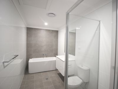 8 Red Gum Road, Albion Park