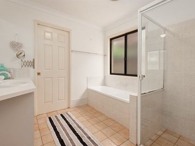9 Beamont Pl, Forest Lake