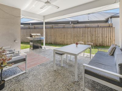 6 Roebuck Street, Coomera