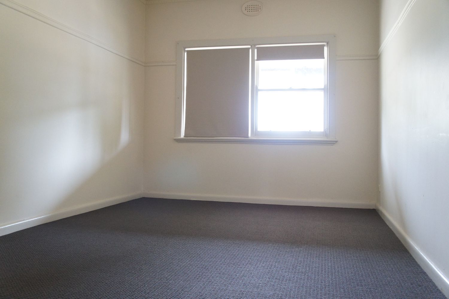 15 Alexander Avenue, Horsham