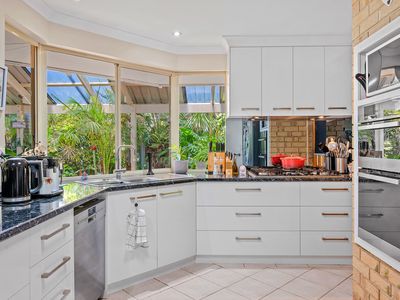 10 Somerville Drive, College Grove