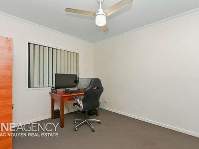 13 Dinnigan Cr, Durack