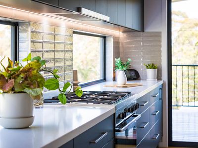 12A Elizabeth Parade, Tura Beach