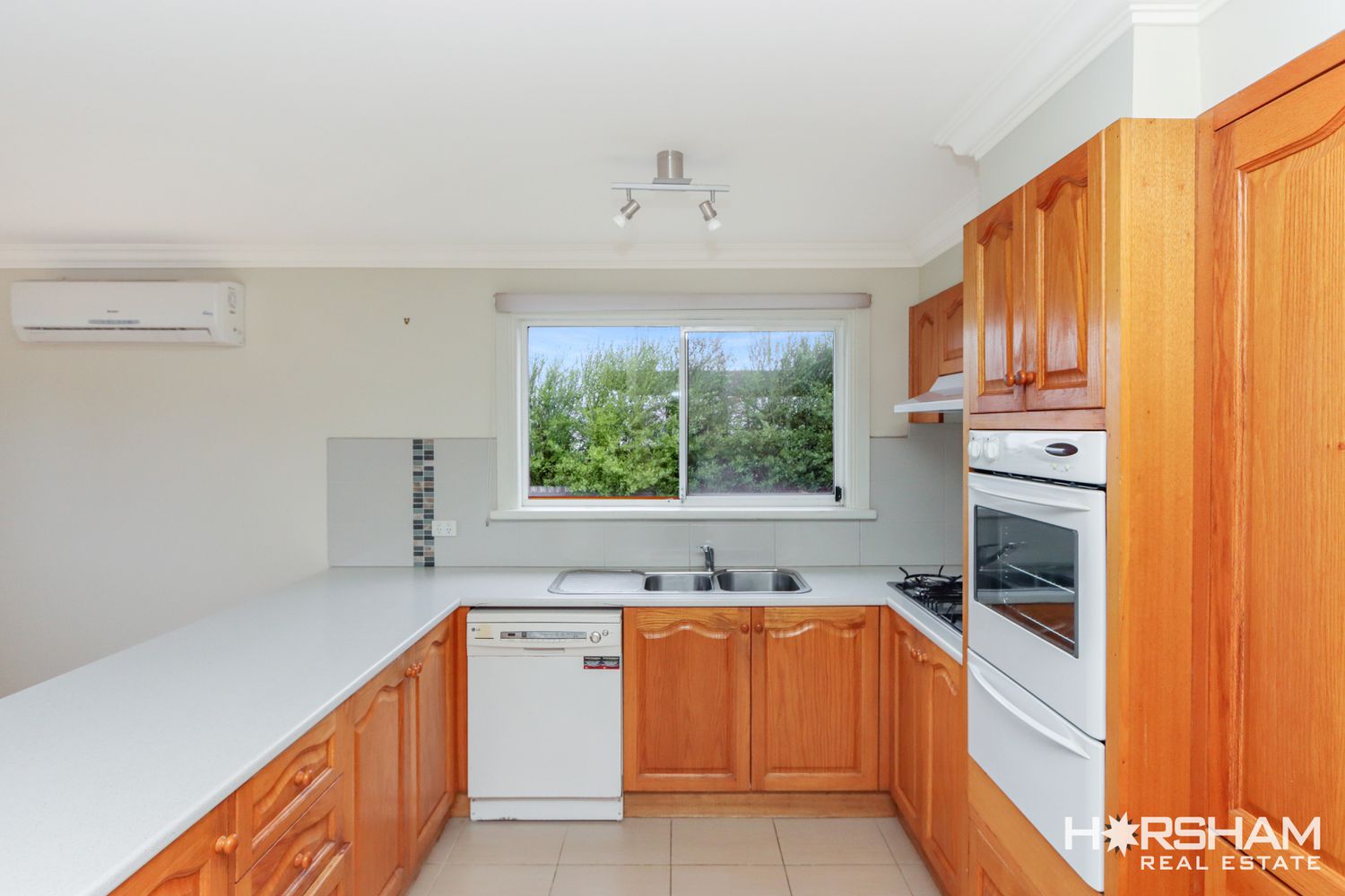 1 Don Street, Horsham