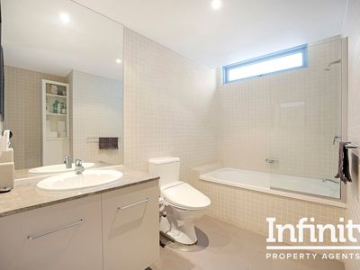 27 / 13 Grandstand Parade, Zetland