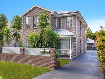 1 / 40 Greenacre Road, Wollongong