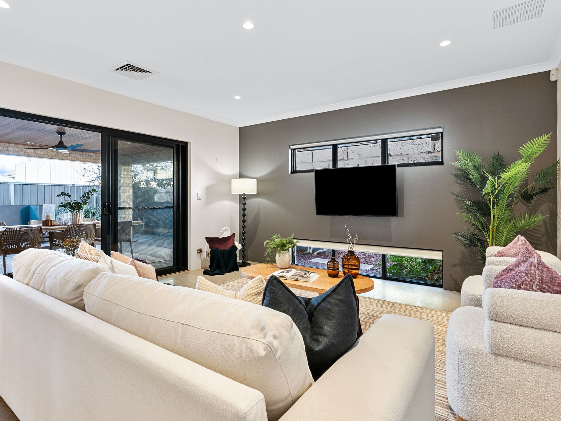 404 Kingsway, Landsdale