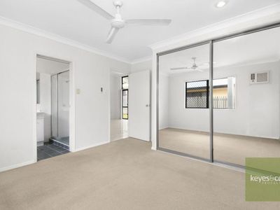 25 Warbler Crescent, Douglas