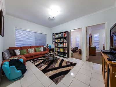 21 Brush Box Pl, Wakerley