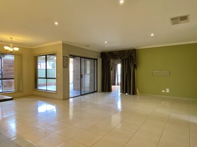46 Haines Drive, Wyndham Vale