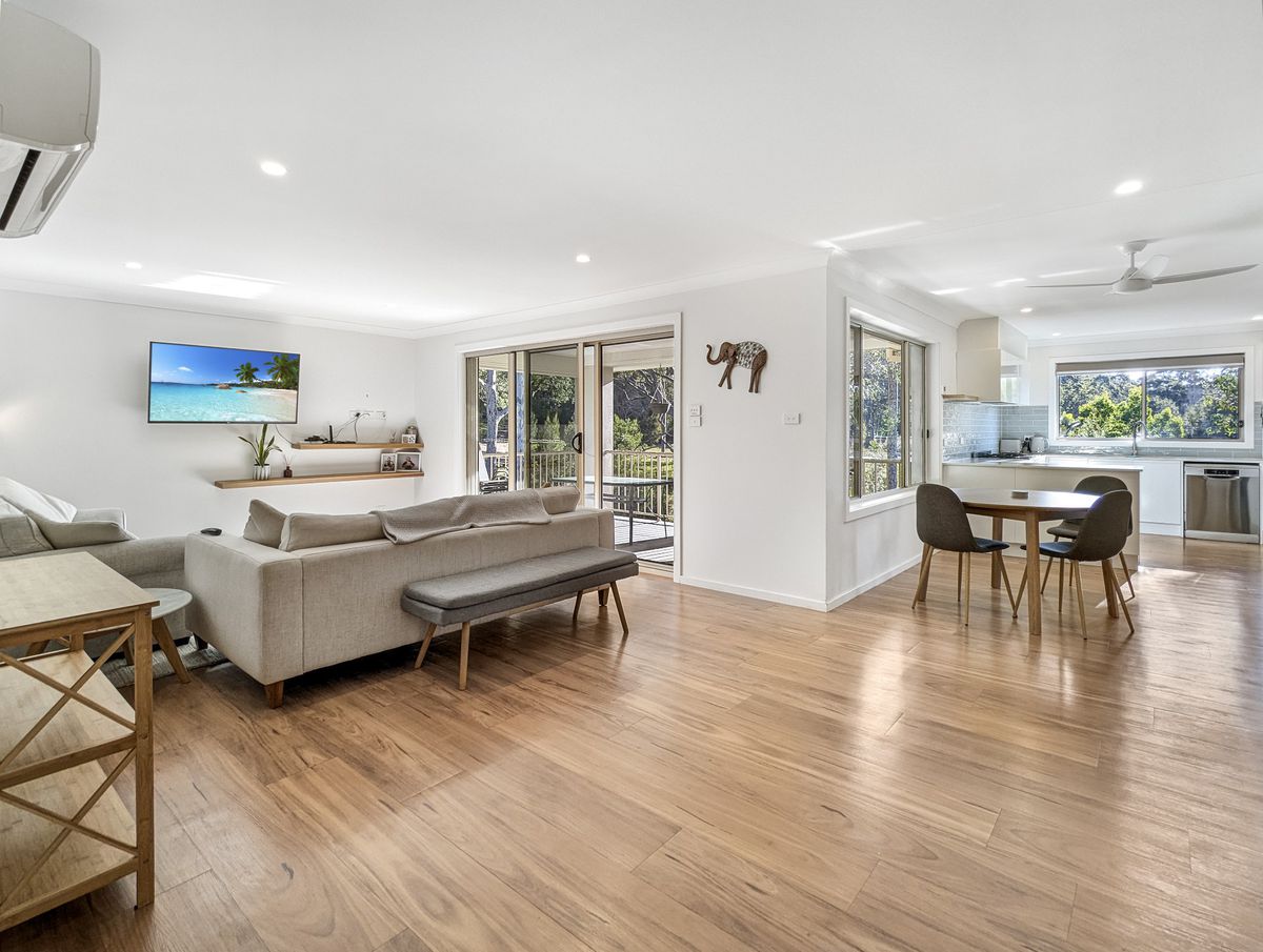 7 Mummaga Lake Drive, Dalmeny