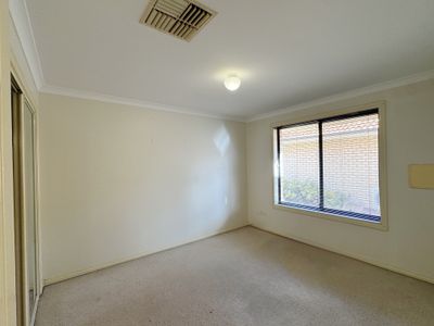 12 / 10 Great Eastern Highway, Somerville