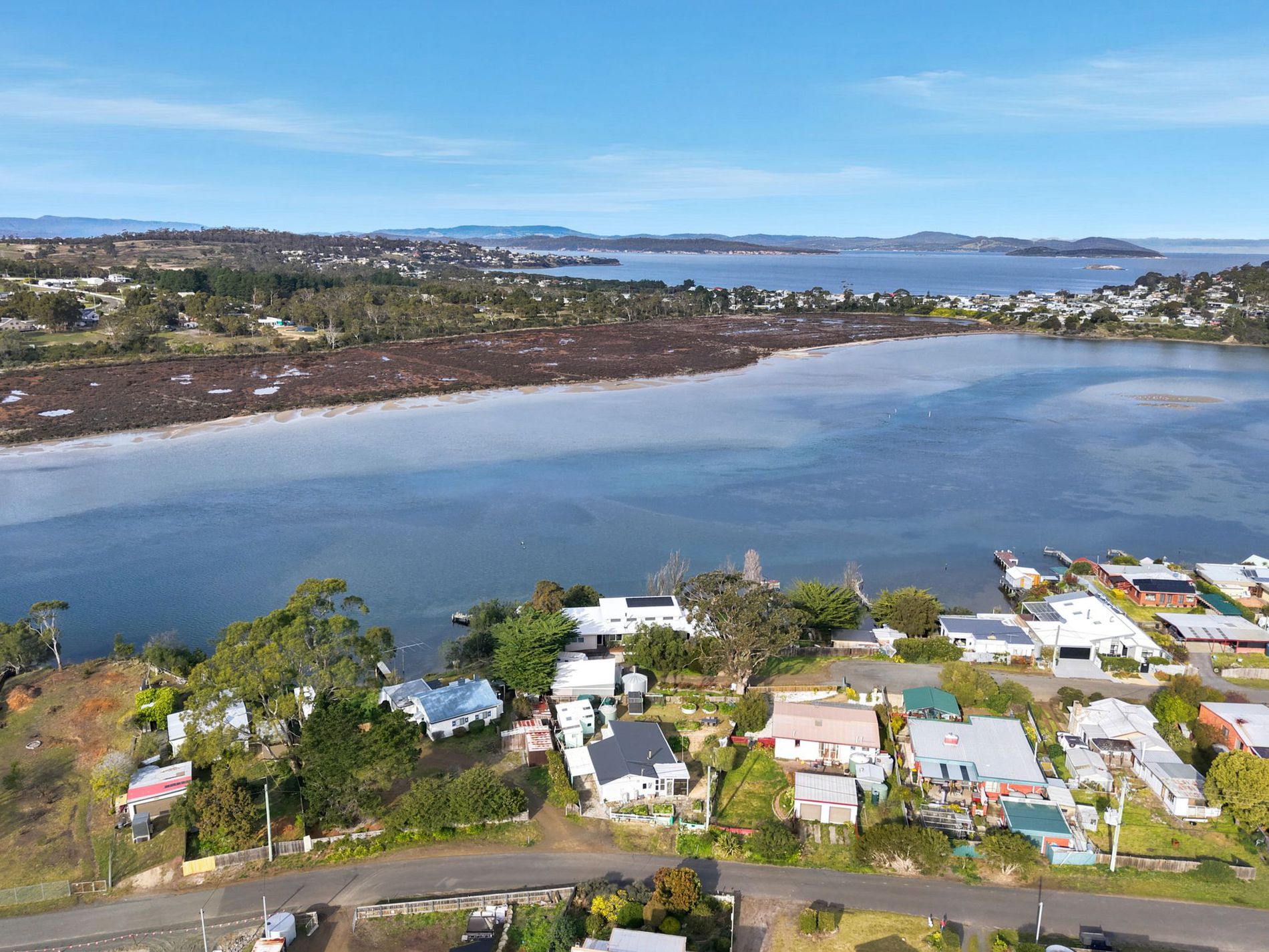 17 Erle Street, Carlton River