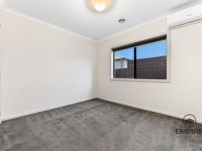 40 Ferrari Drive, Cranbourne East
