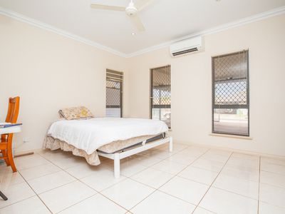 7 Snappy Gum Way, South Hedland
