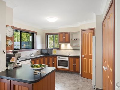 11 Mummaga Lake Drive, Dalmeny