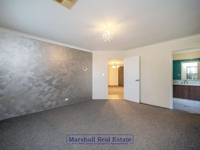 70 Harden Park Trail, Carramar