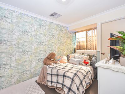 4 Carnegie Place, Greenfields