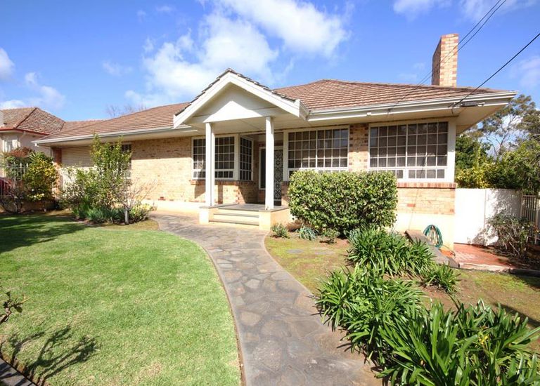 13 Anglesey Avenue, St Georges
